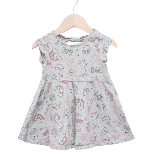 Vestido arcoíris gris de The Children's Place, 2T