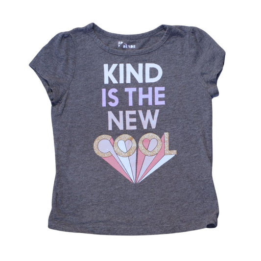 Camiseta infantil Epic Threads Kind is the New Cool, color gris, talla 5