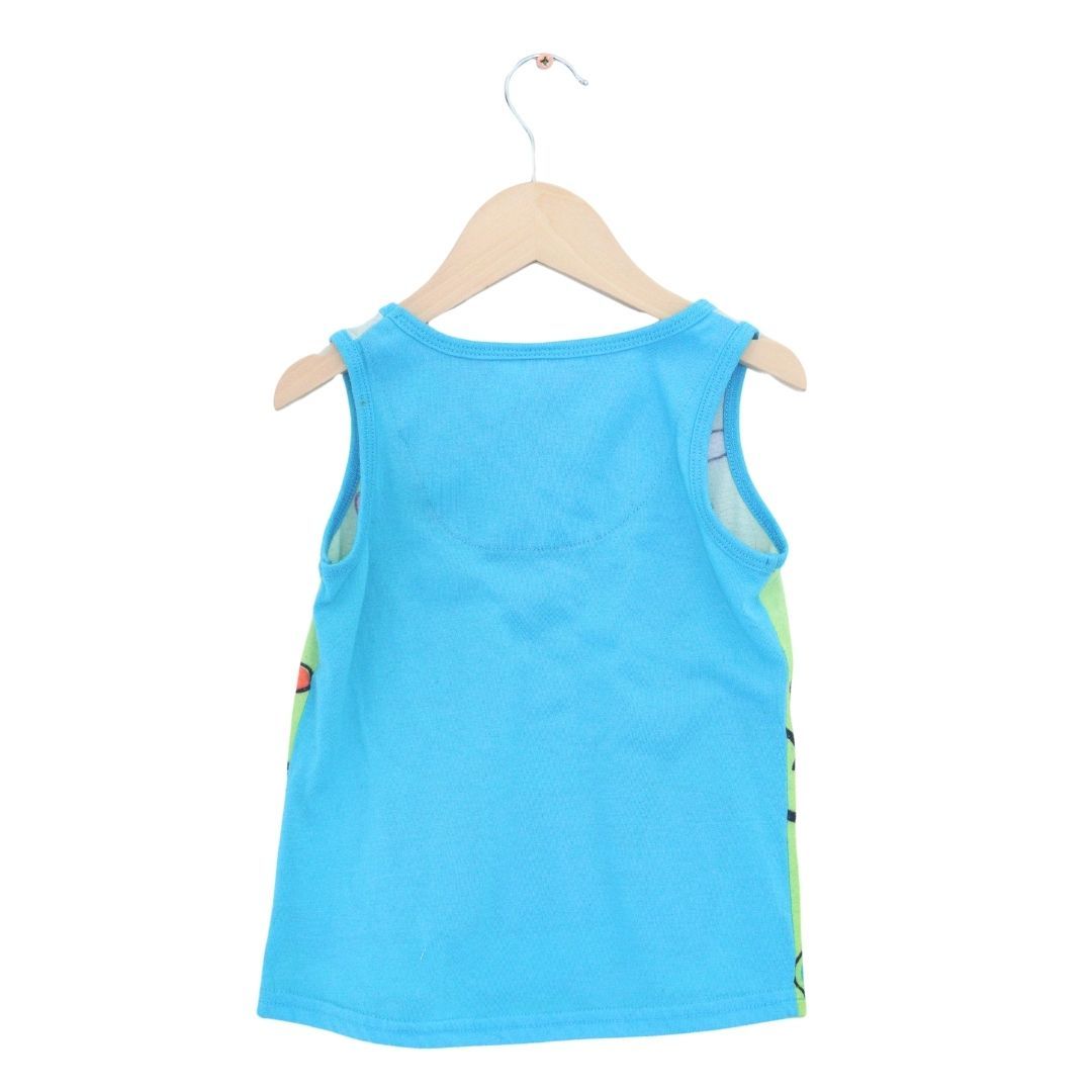 Camiseta sin mangas con estampado gráfico para niña de JV Apparel en azul, talla 6