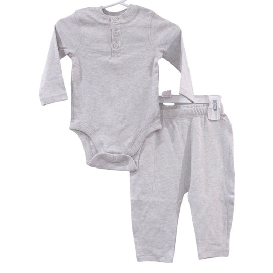 Conjunto de pantalón y body de manga larga Henley gris de Old Navy - Nuevo con etiqueta, 6-9 meses