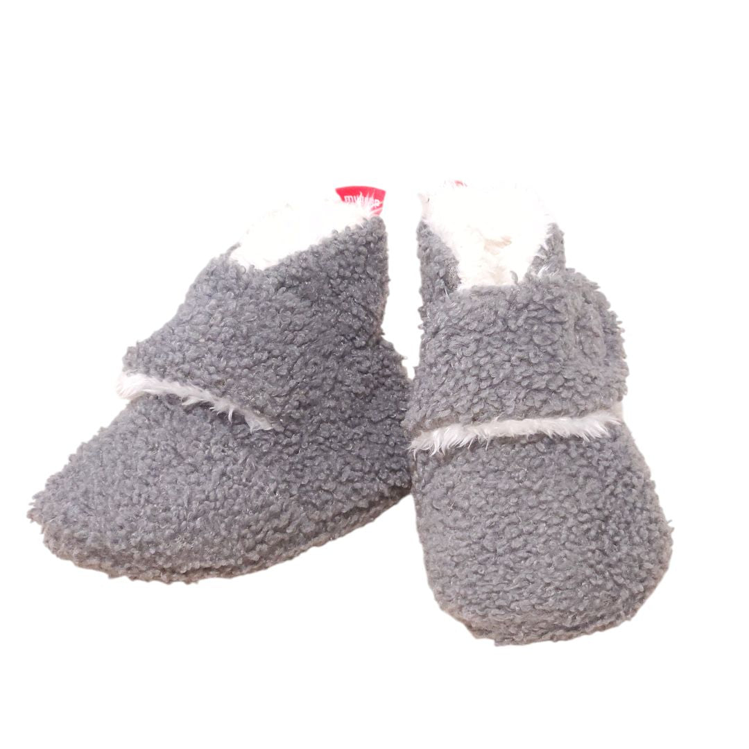 Gray Unisex Cozy Fleece Slippers Booties, 12-18 m