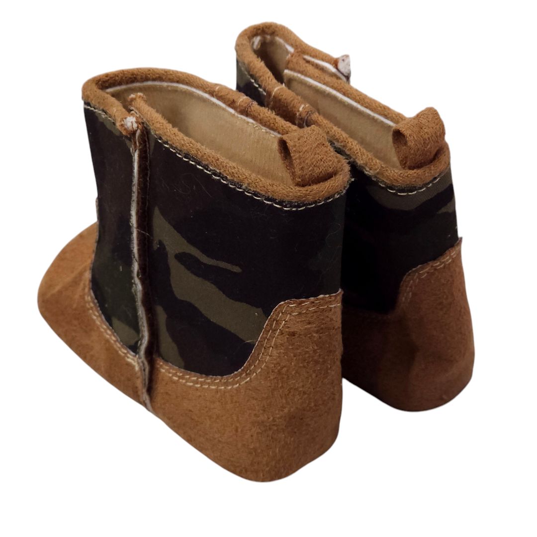 Rising Star - Brown Camo Baby Boots, Boy Size 6-9 m